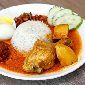 Nasi Lemak Chicken Curry
